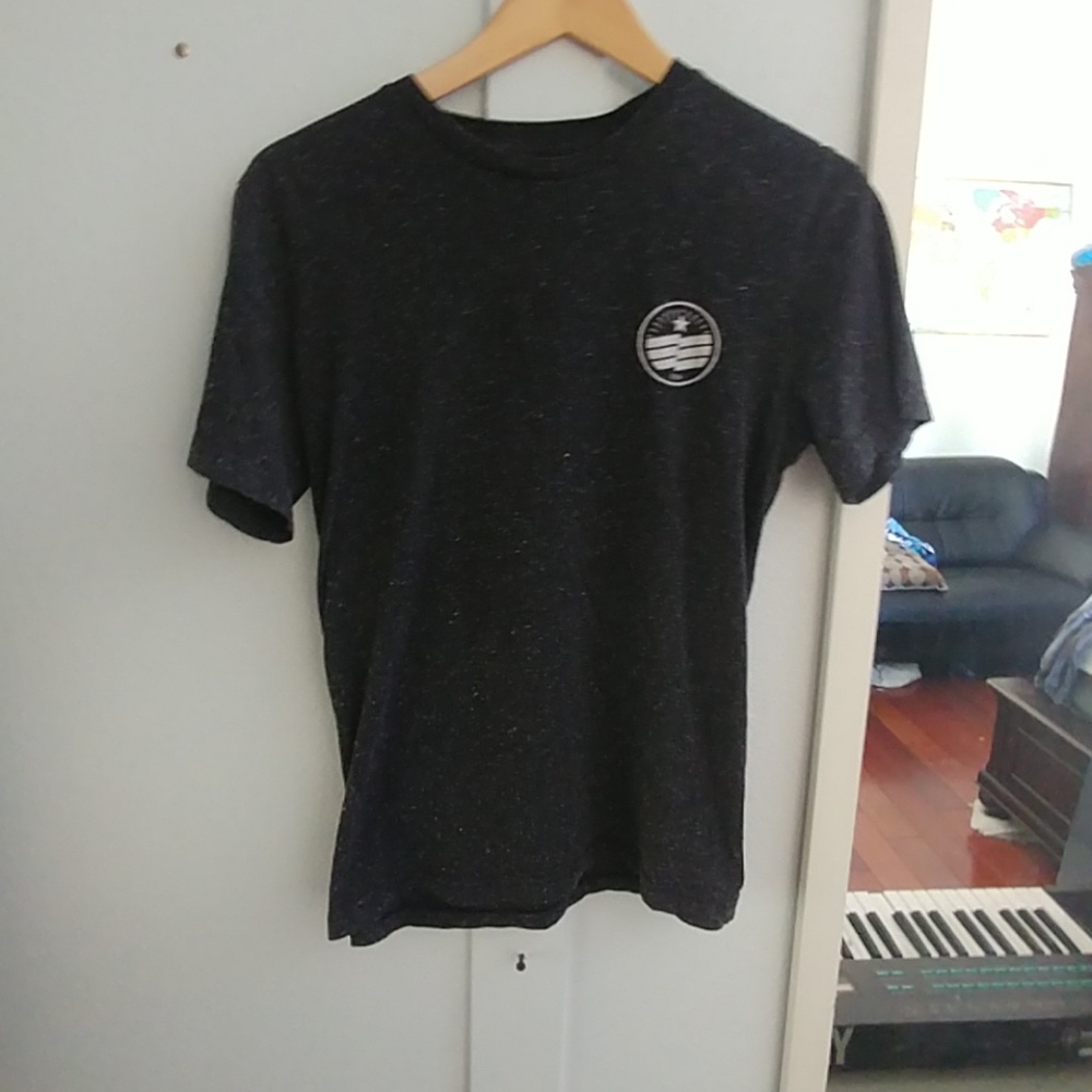 T shirt - Picture 2 of 6